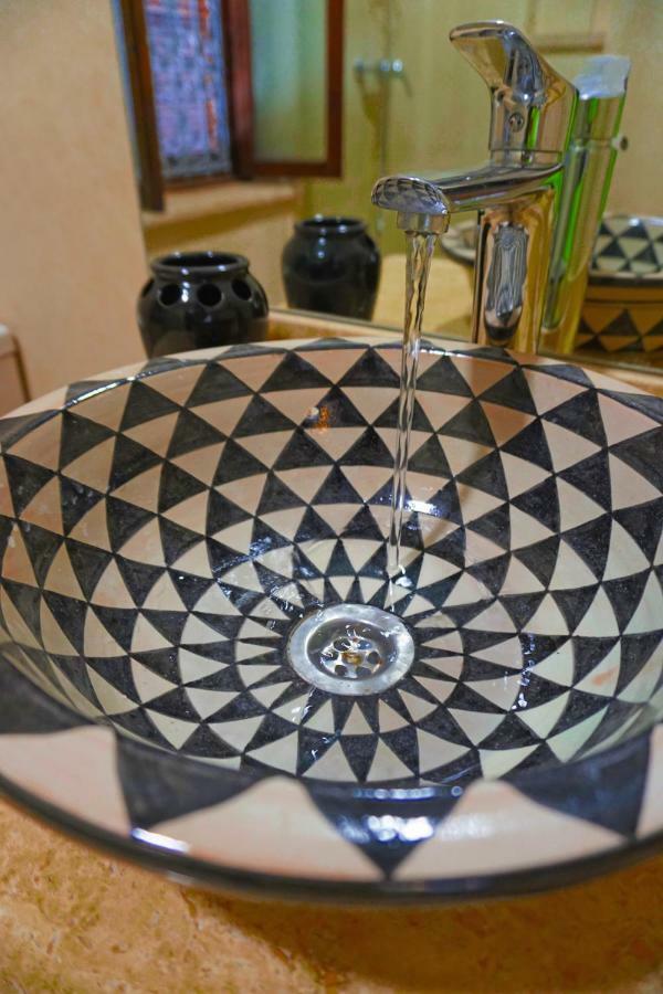 Tétouan Dar Fama Bed & Breakfast エクステリア 写真